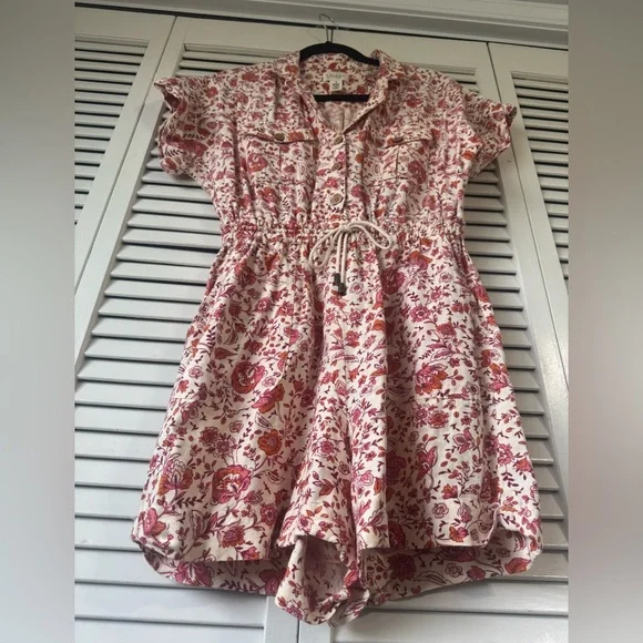 Jessica Simpson Romper - Picture 2 of 9